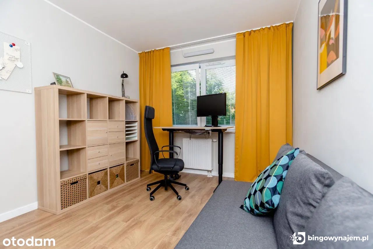 Hugona Kowarzyka / Do zamieszkania / 3 pokoje