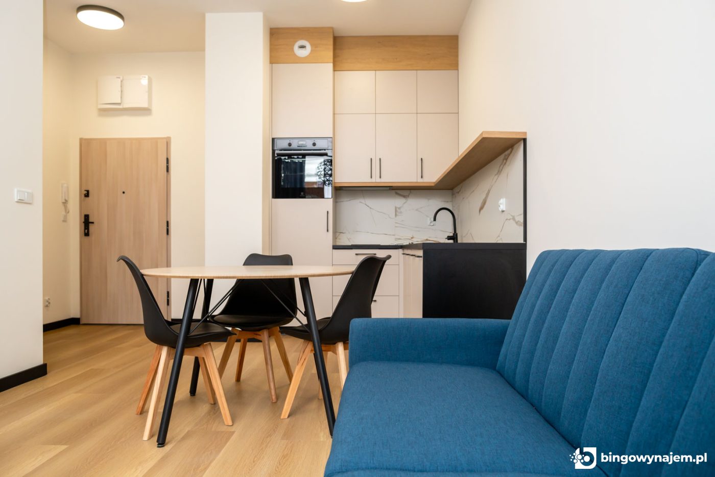 Madalińskiego / 2 pokoje / Parking / Bezpośrednio