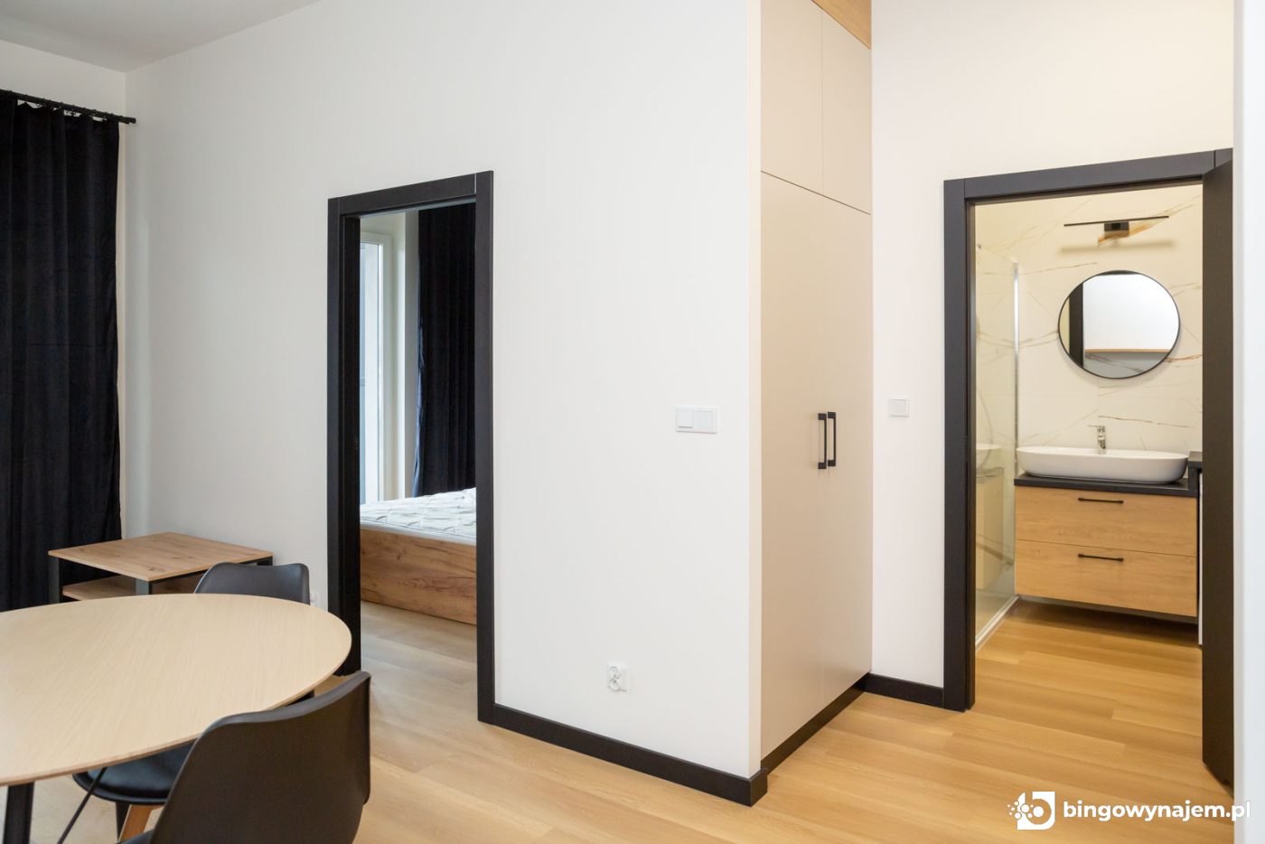 Madalińskiego / 2 pokoje / Parking / Bezpośrednio