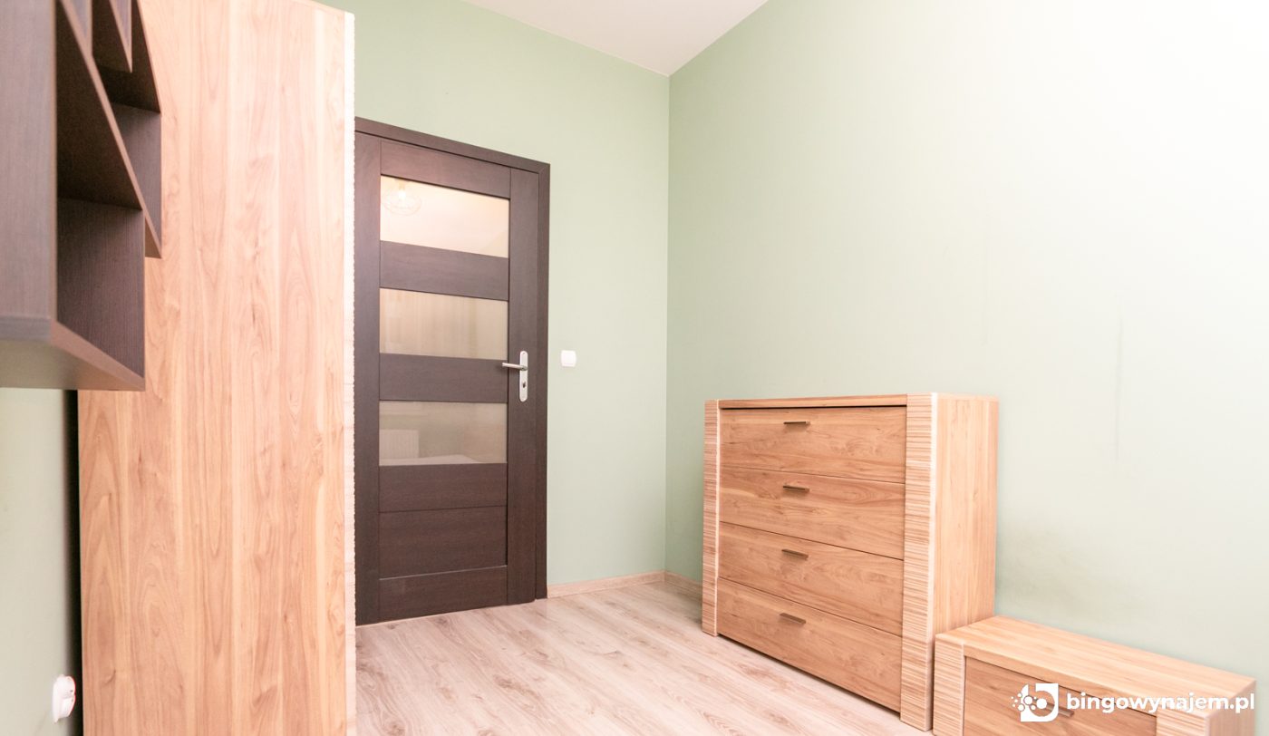 2 pokoje / Zakładowa / BEZPOŚREDNIO